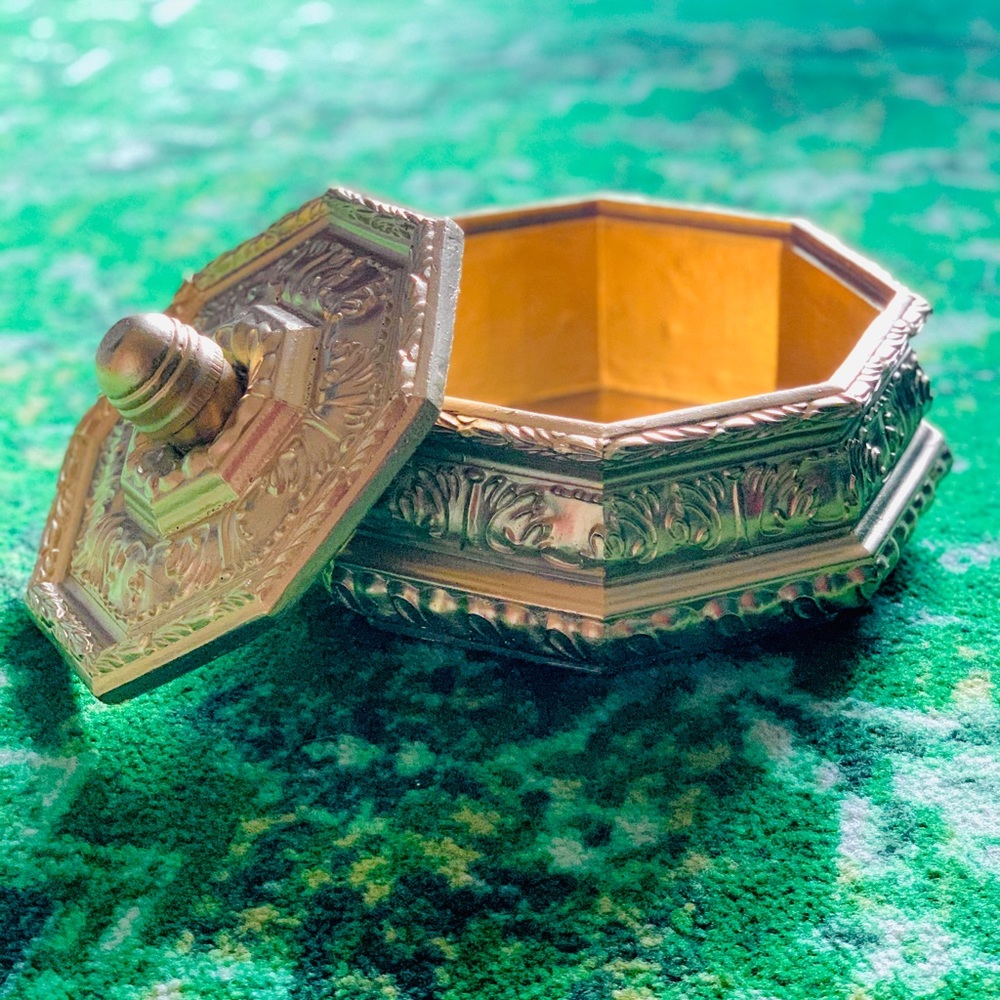 VINTAGE HAND-CARVED ESSAOUIRA UPCYCLED JEWELRY BOX